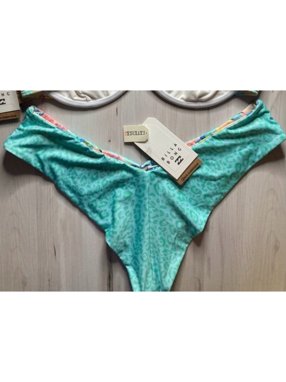 Billabong โขโข Sweet Tropics Fiji Cheeky Reversible Bikini Bottom - Picture 2 of 13